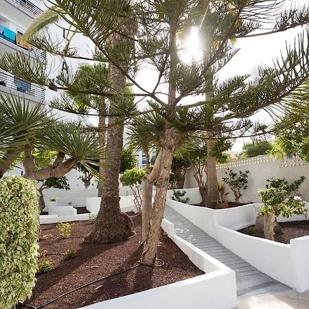 Vivienda Vacacional Rosaini Лос Кристианос Экстерьер фото